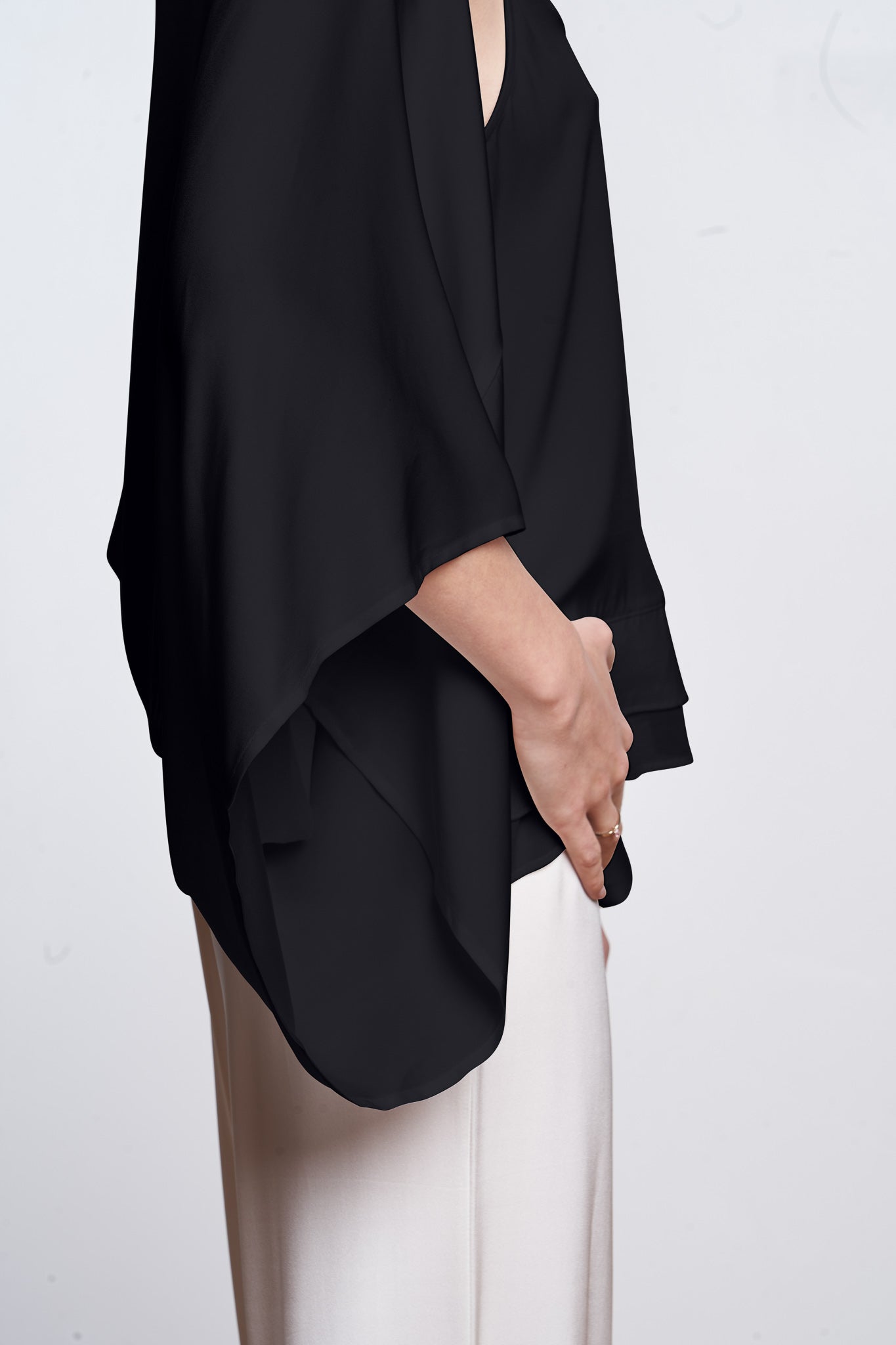 Roma Cape   